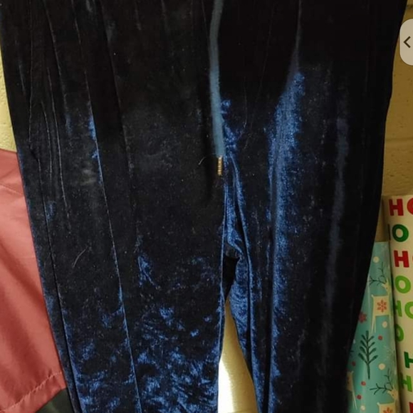 Steve Harvey velvet outfit size medium - Picture 2 of 3